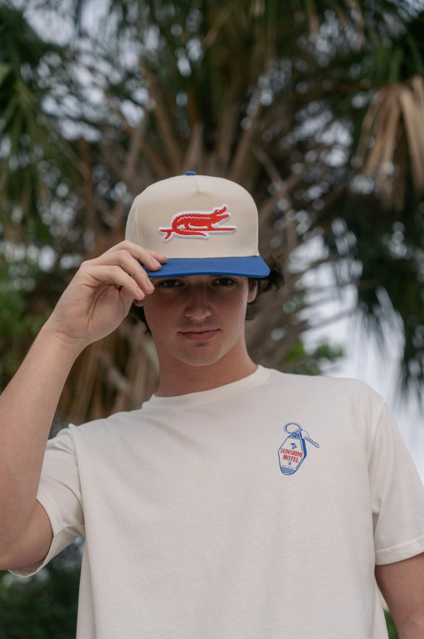 Sunshine Motel - Retro Florida tee