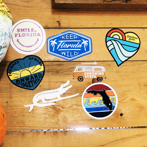 SURF GATOR VINYL DECAL - WHITE - Sunshine State®